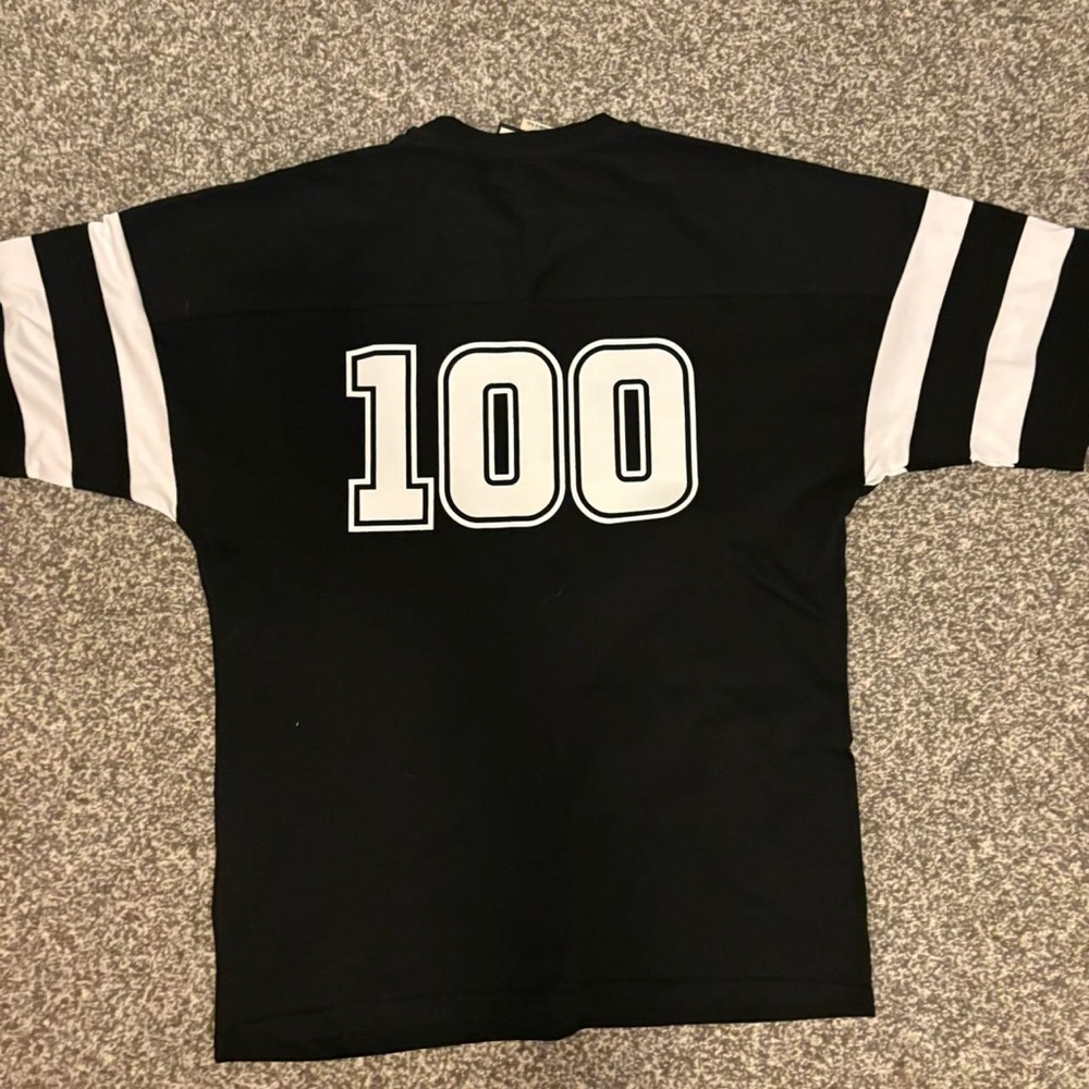 Gucci Black and White Graphic T-Shirt - Picture 2 of 4